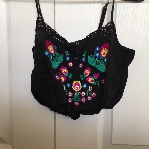 Embroidered Cropped Tank
